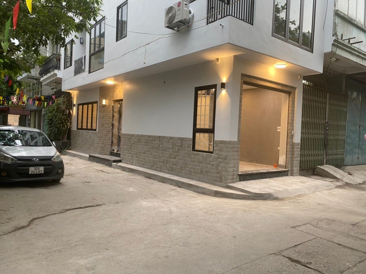 Nhà Tân Triều 40/52 tầng 2, 5 tầng, giá 9.8 tỷ lô góc ô tô tránh, ngõ thông ở kinh doanh