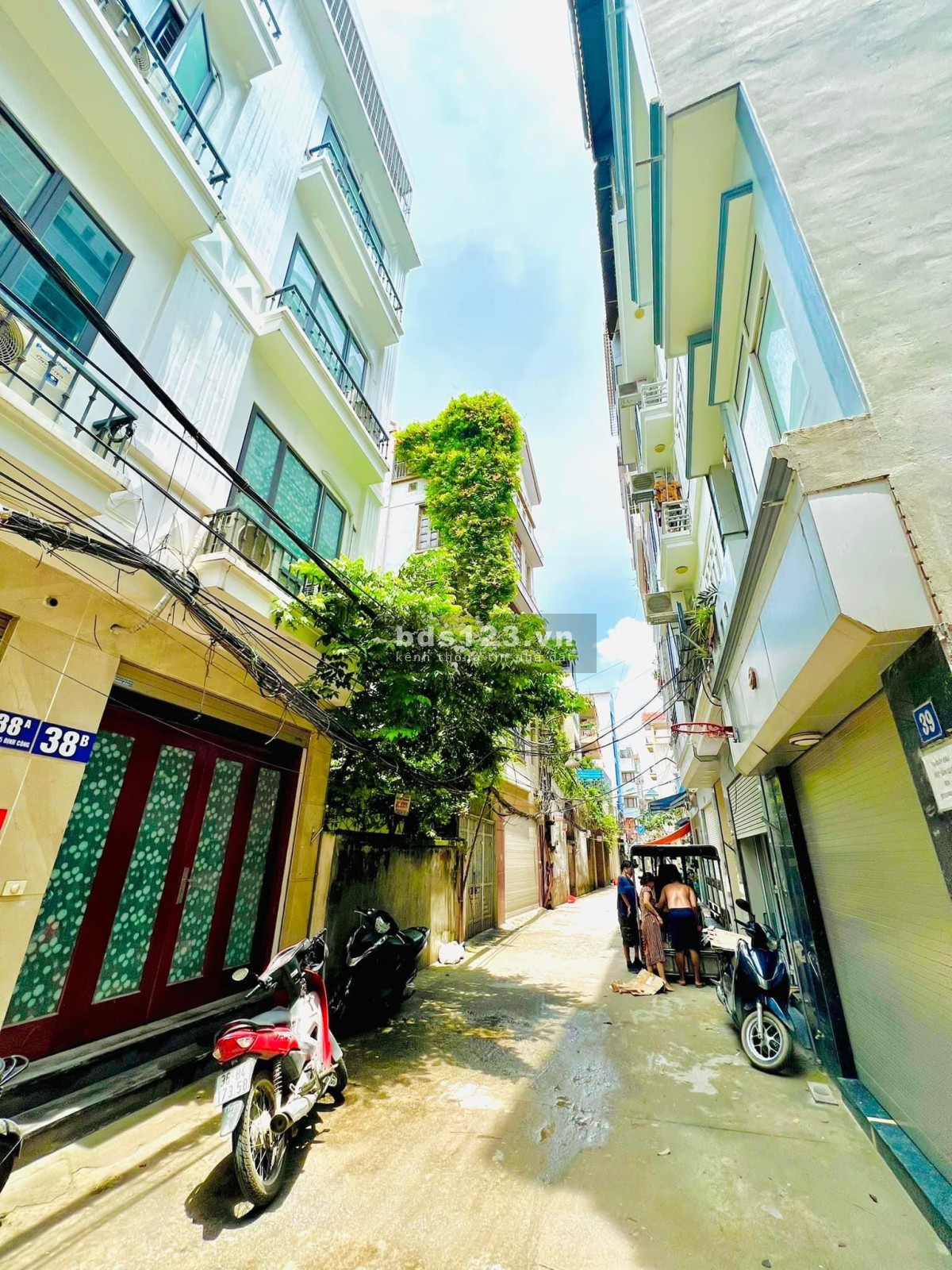 Bán nhà phố Định Công Thượng kinh doanh spa tiệm tóc 5 tầng giá nhỉnh 5 tỷ
