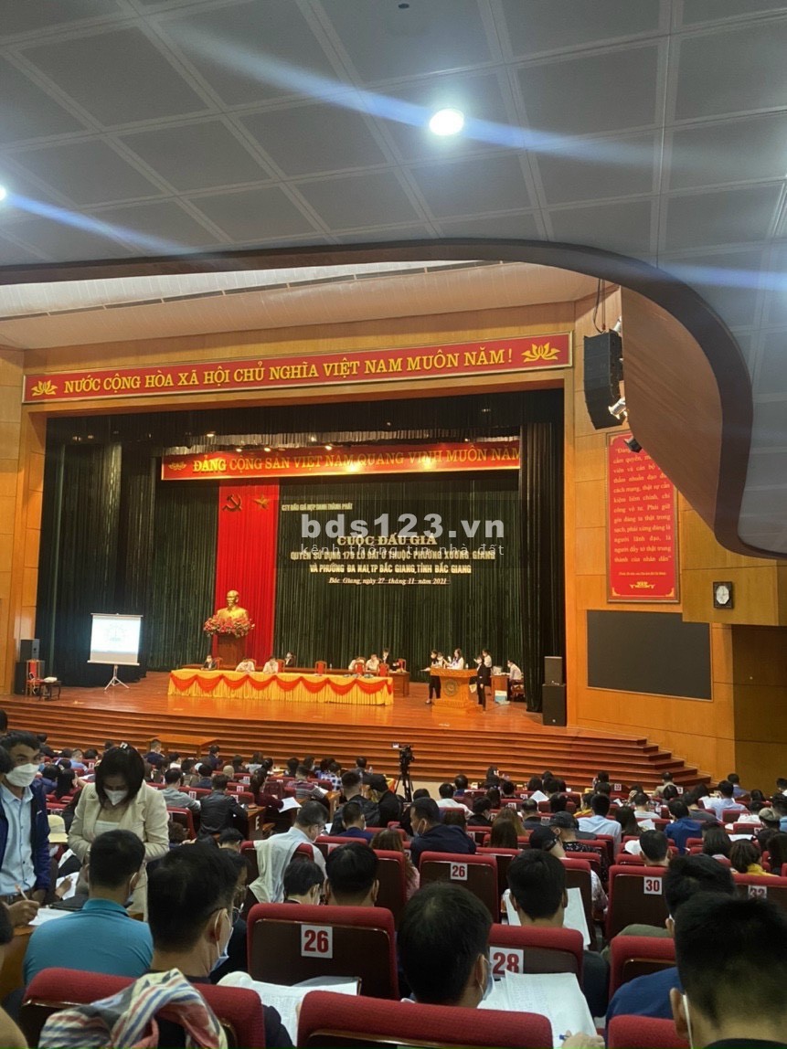 Đất trung tâm thành phố Bắc Giang, mặt tiền 7m giá chỉ từ 3 tỷ lh 0968117781