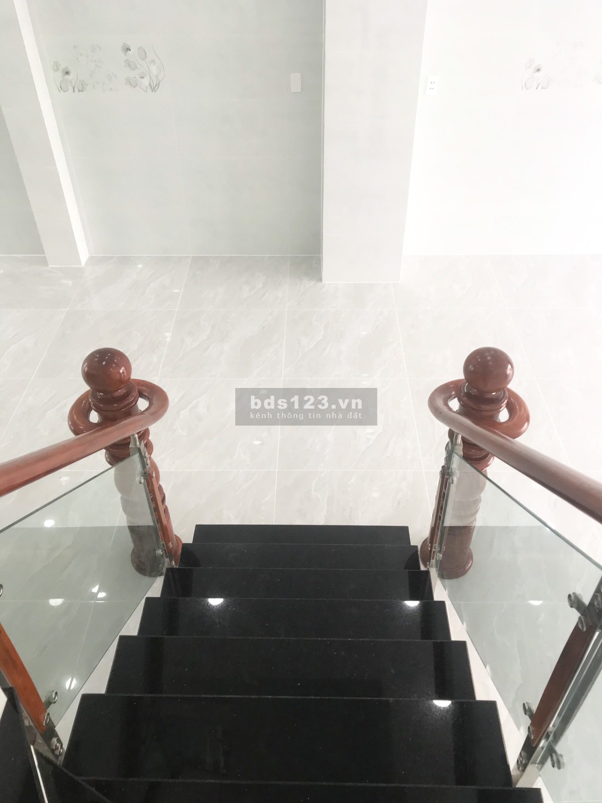Bán căn nhà trong khu đô thị Five Star Bình Chánh DT 90m² hoàn thiện 100%