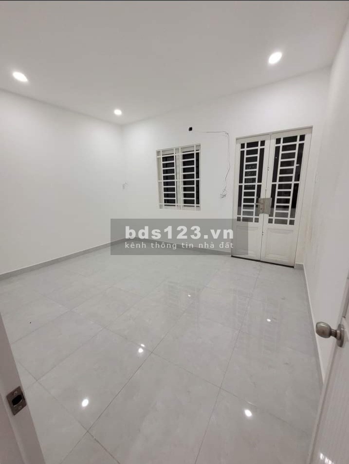 Bán nhà siêu hiếm Quận Tân Bình, nở hậu, dt 75m2, giá 4.5 tỷ, hẻm lớn