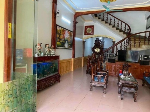 Cần tiền bán gấp nhà 3 tầng 100m2 Tân Lễ, Hưng Hà, Thái Bình. Giá đẹp
