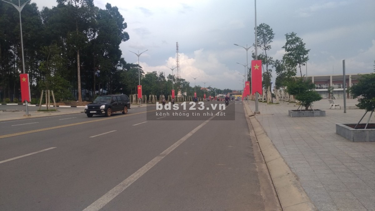 Bán gấp lô đất đường nhựa trong KCN Vinamilk