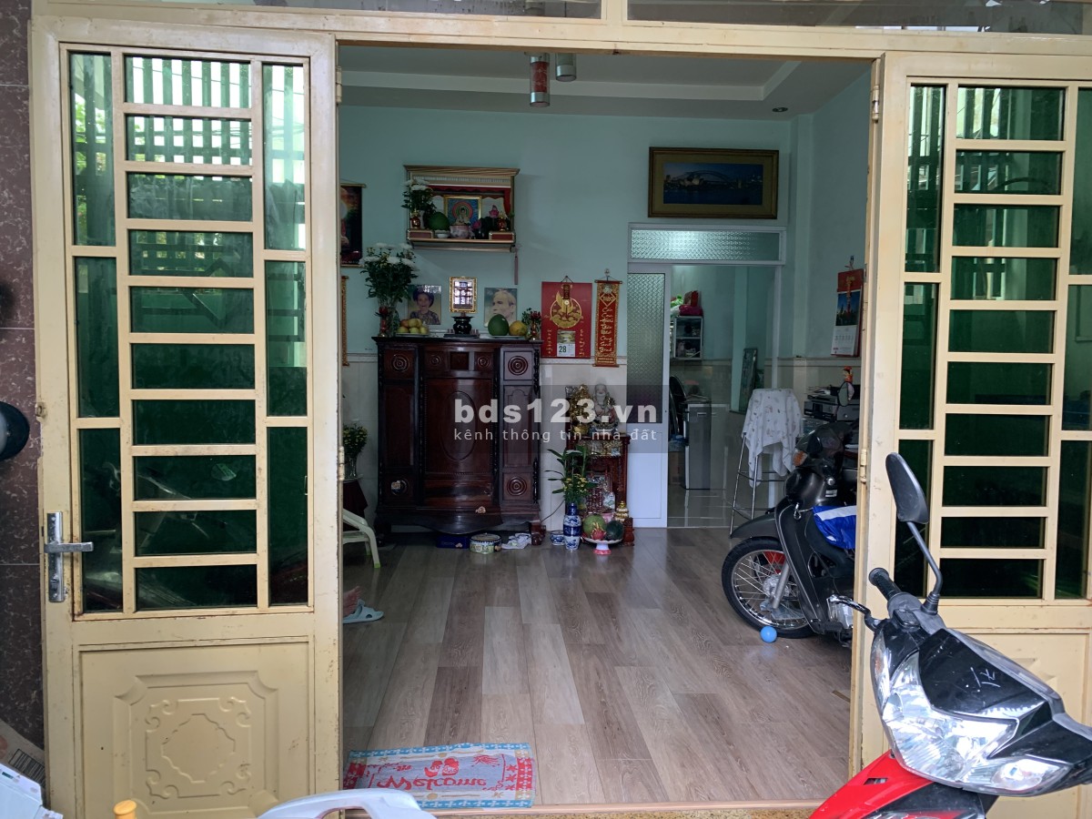 Bán gấp nhà riêng 1 trệt 1 lầu 2 phòng ngủ 2 wc, Quận Bình Thạnh, giá 2.65 tỷ