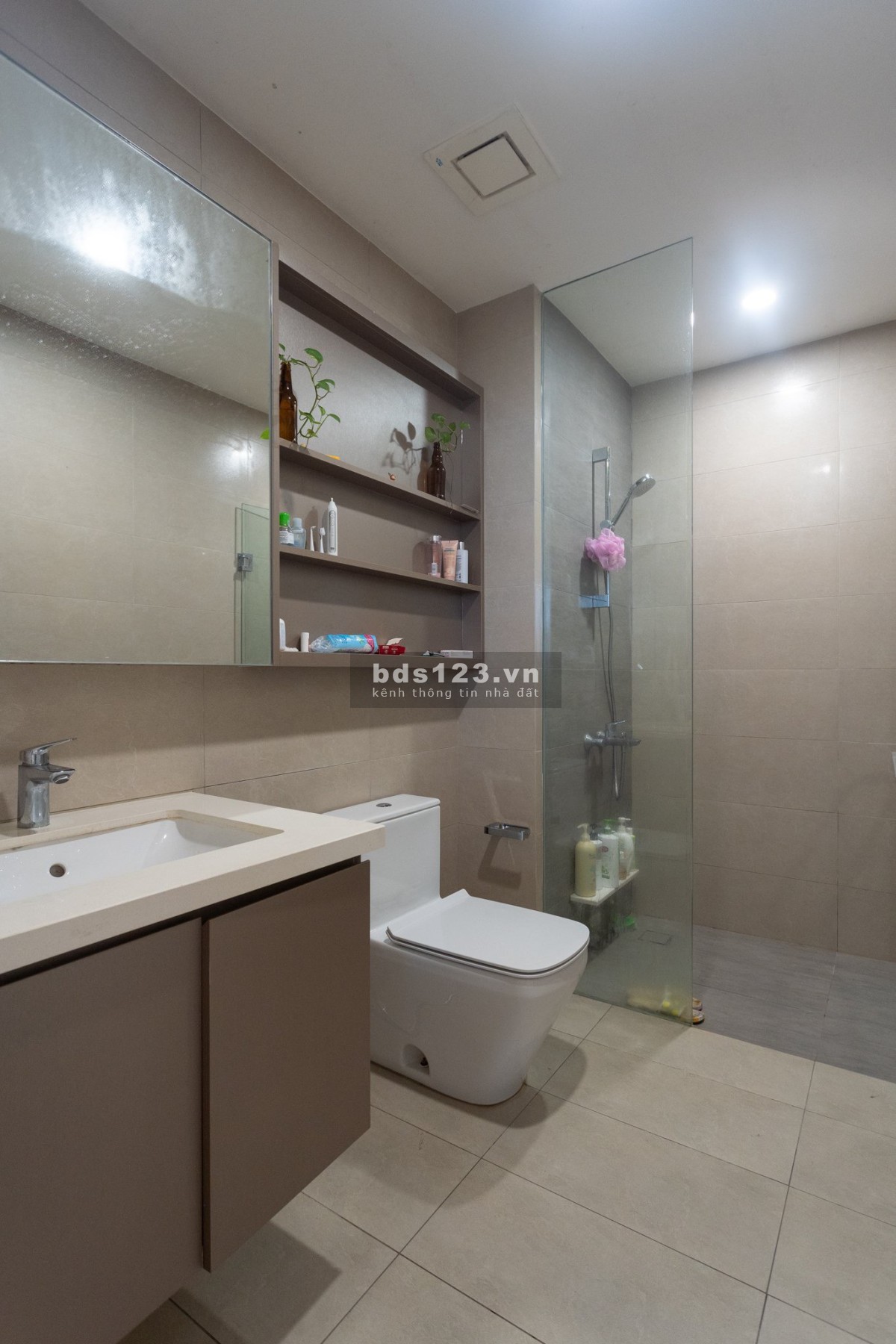 Chính chủ cần bán căn 3PN view sông, dự án Q2 Thảo Điền, Giá tốt