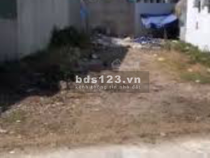 Bán lô đất cách UBND xã Bình Lợi 800m, diện tích 106.4m2, giá 1 tỷ