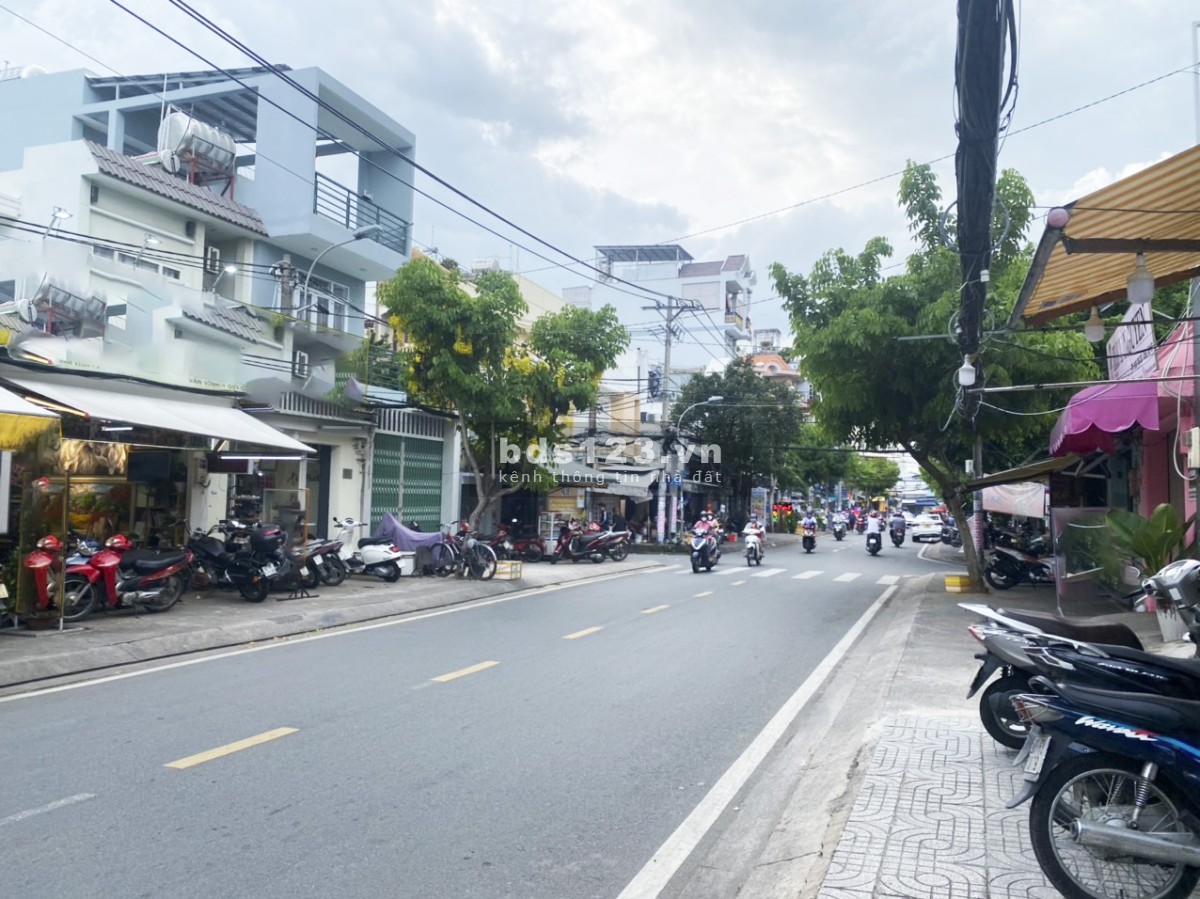 Bán nhà mặt tiền kinh doanh 14m, phường Tân Kiểng, Quận 7, giá 5tỷ3