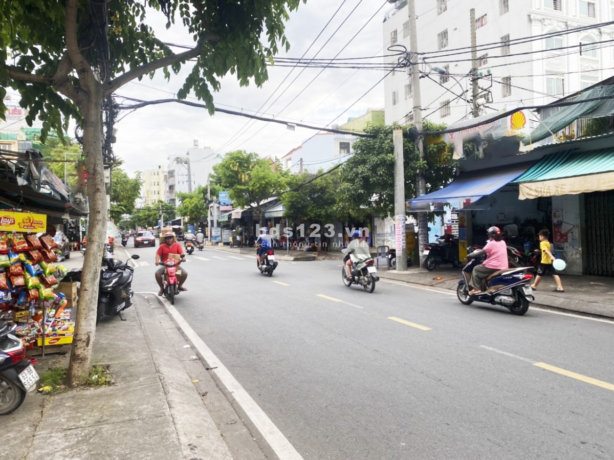 Bán nhà mặt tiền kinh doanh 14m, phường Tân Kiểng, Quận 7, giá 5tỷ3