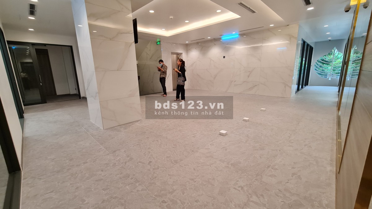 Cho thuê Shophouse ngay tuyến Nguyễn Cơ Thạch, khu SALA Quận 2 - Đã có máy lạnh và thang máy
