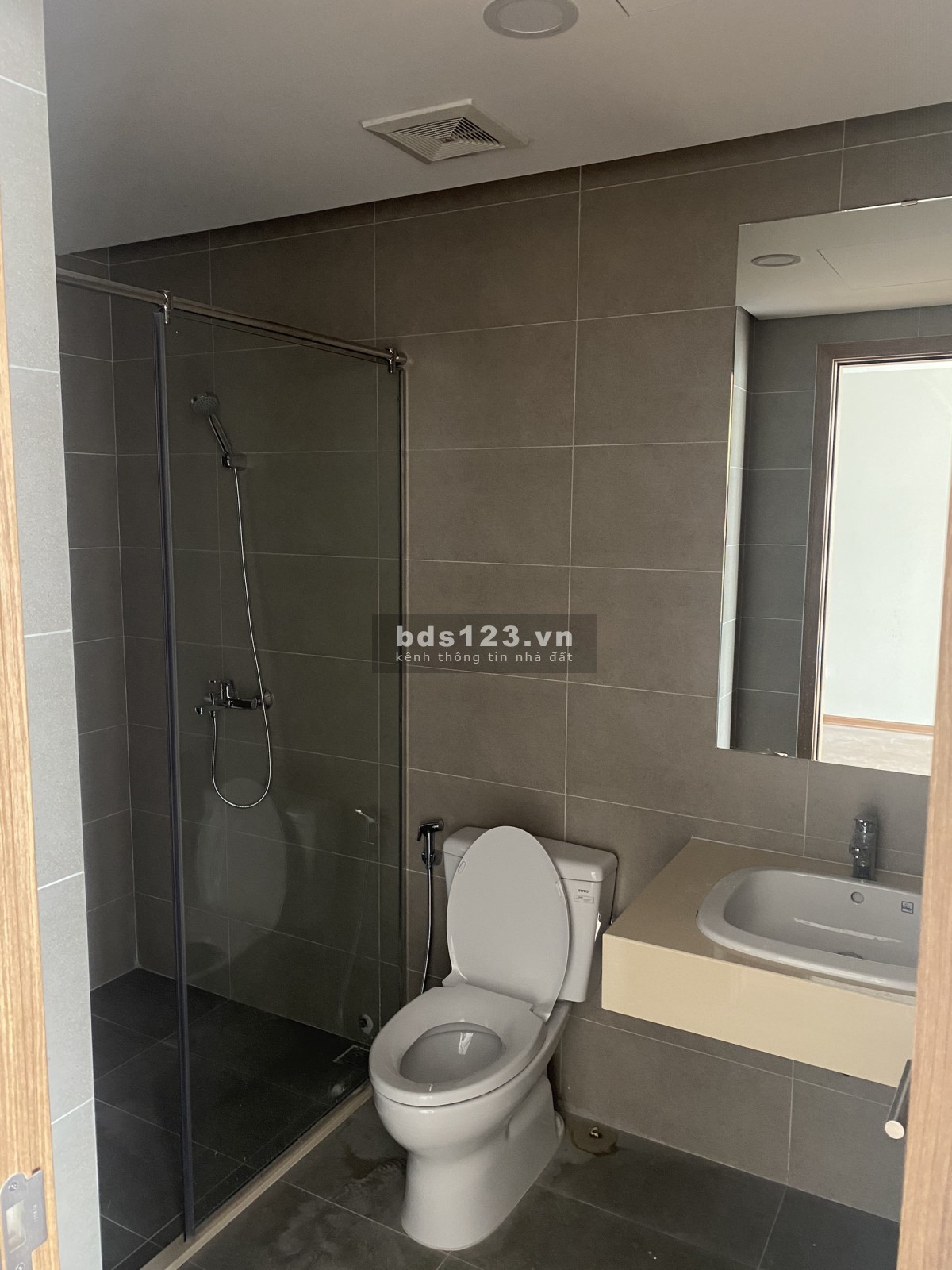 Bán gấp căn 4n diện tích 133m2 tòa The Park Home chỉ 6. Xxx tỷ sổ hồng lâu dài. 0374402946