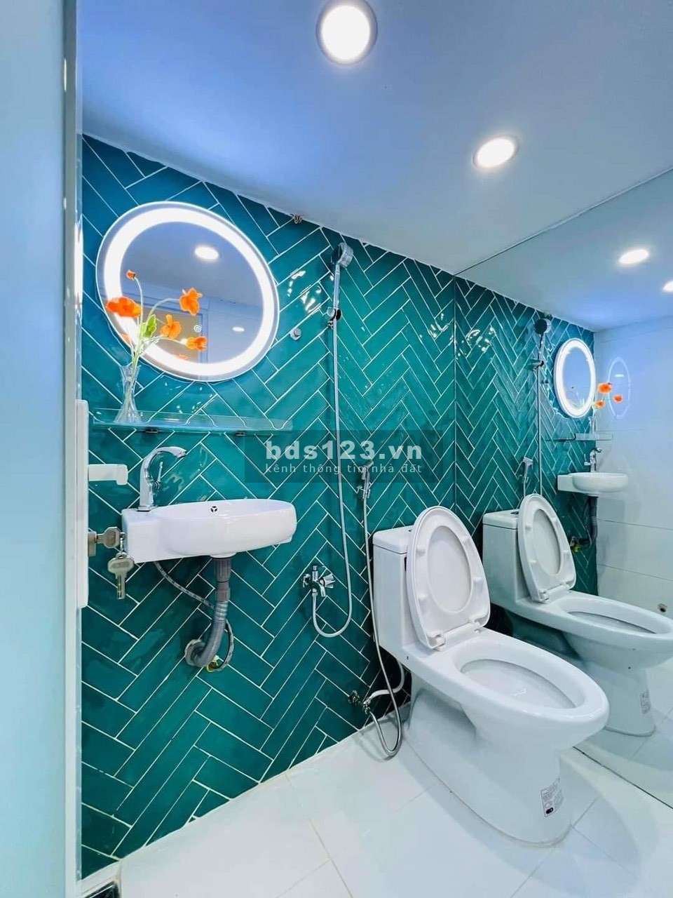 Nhà gì mà đẹp thế-Lâm Văn Bền Quận 7 hẻm xe hơi dt 4,5x12m 3 tầng giá 5 tỉ TL