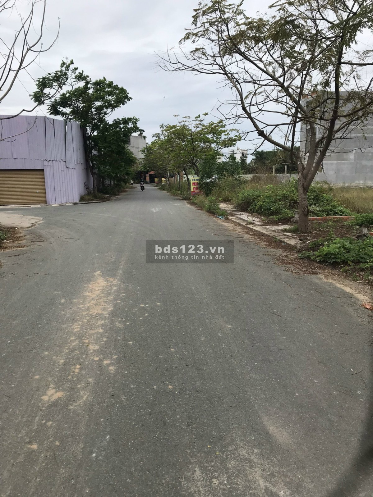 Bán đất thổ cư hẻm Trường Lưu 100m2 Q9 có giấy phép xây dựng