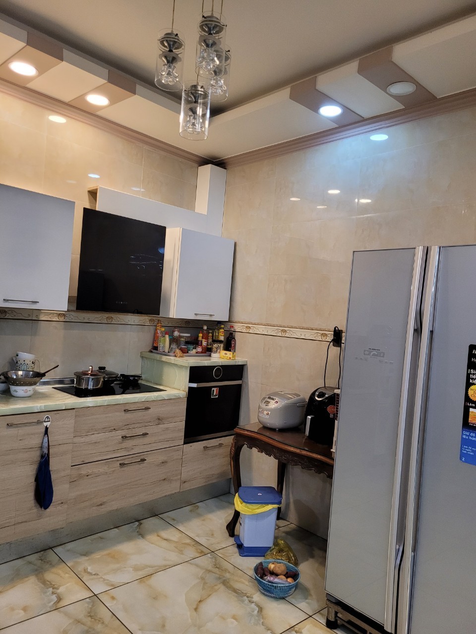 Nhà biệt thự đường Cách Mạng Tháng Tám Quận 10, bề ngang 7m, xe hơi đỗ 24/7