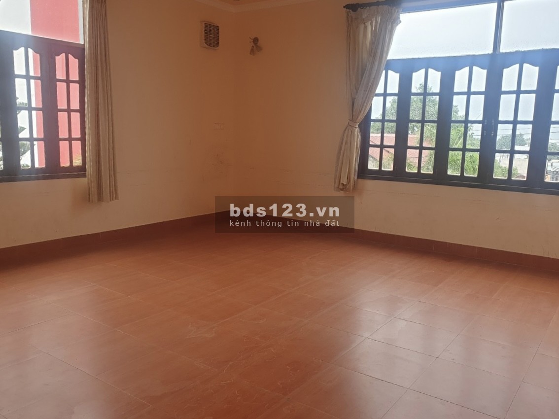 Cho thuê biệt thự làm văn phòng giá tốt, sử dụng được ngay lh 0913890187