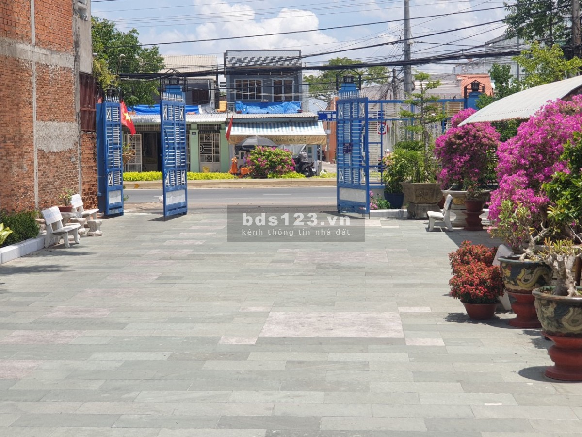 Cho thuê biệt thự làm văn phòng giá tốt, sử dụng được ngay lh 0913890187
