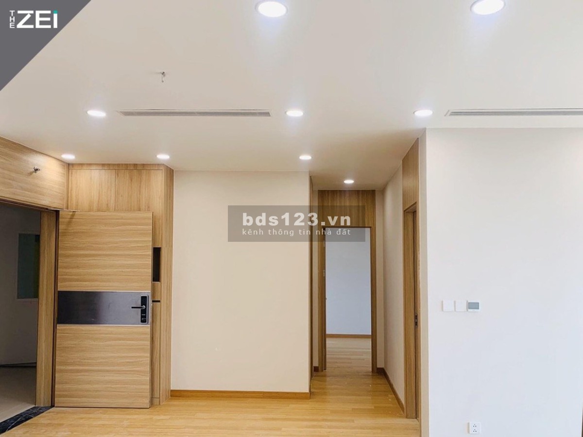 Căn 103m2 trục 06 của tòa B ban công ĐB view hồ điều hòa siêu mát.