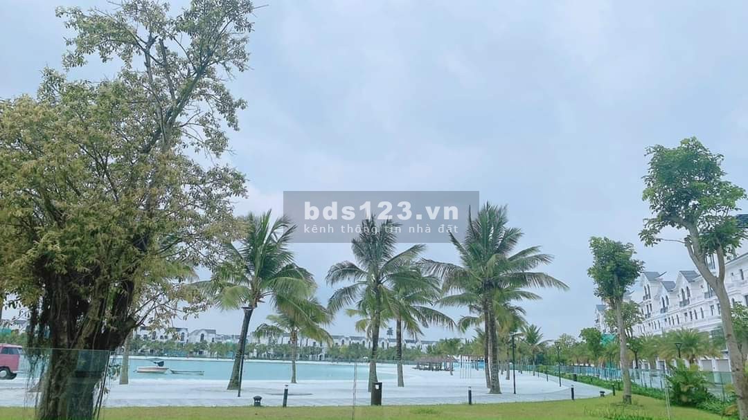 Cần bán gấp căn góc 2PN + 1 2WC giá 1,950 tỷ tại Vinhomes Ocean Park LH: 0977484841