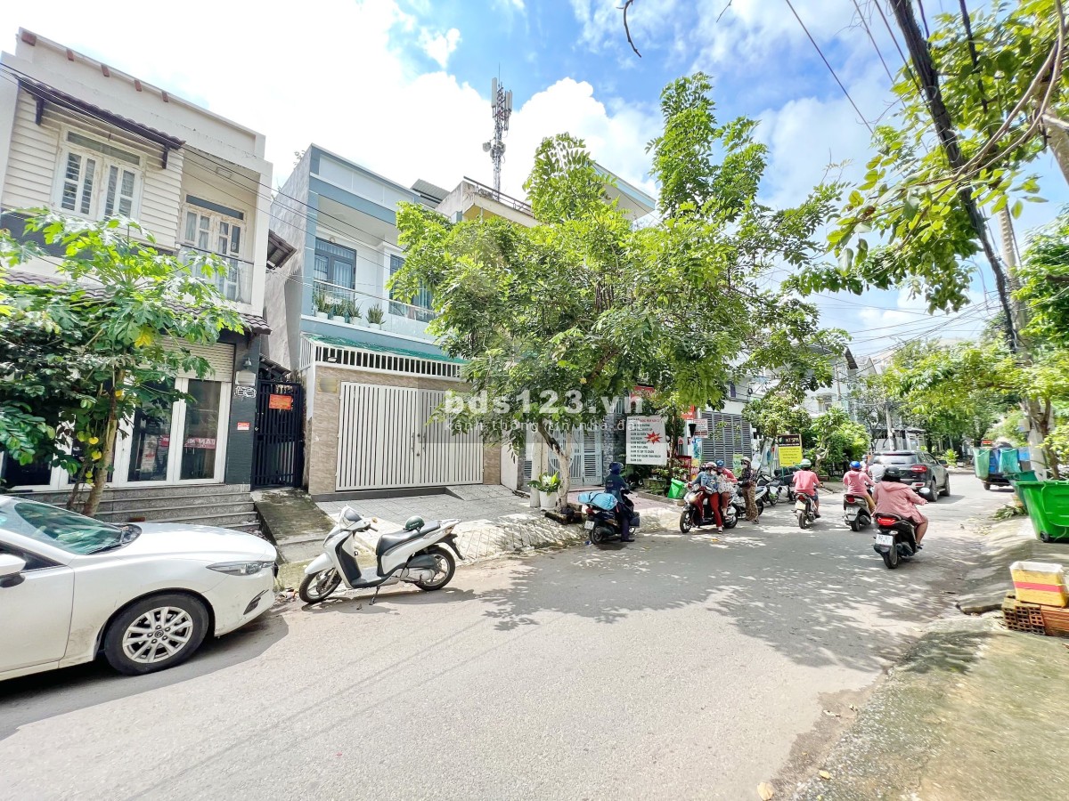 Nhà đẹp 1 lầu mặt tiền Đường Số Phạm Hữu Lầu, phường Phú Mỹ, Quận 7