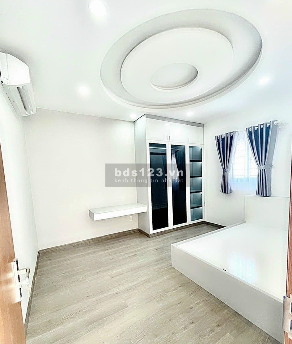 Nhà đẹp 4 tầng 6m ngang nội thất cao cấp xe hơi vào nhà Dương Cát Lợi TT Nhà Bè giá nhỉnh 6 tỷ