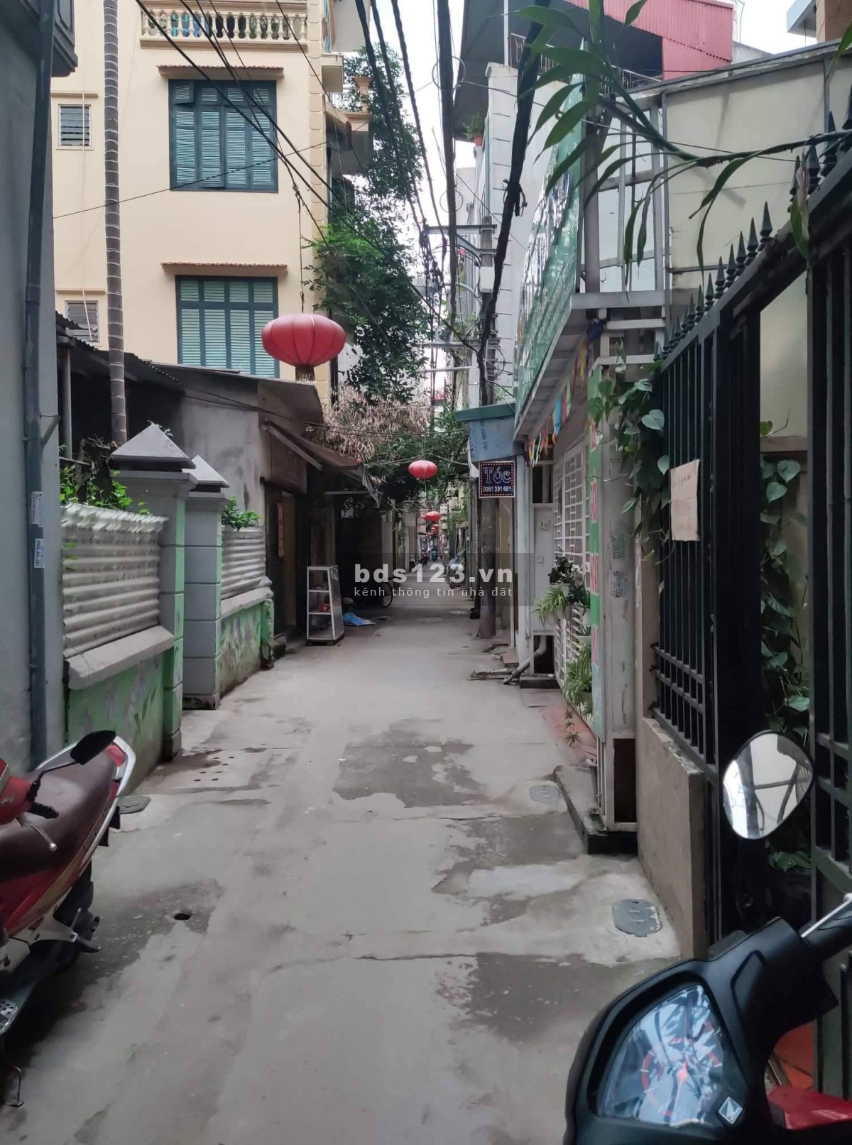 Bán nhà ngõ lớn 175 Lạc Long Quân 5p ra Hồ Tây tiện ích ngập tràn