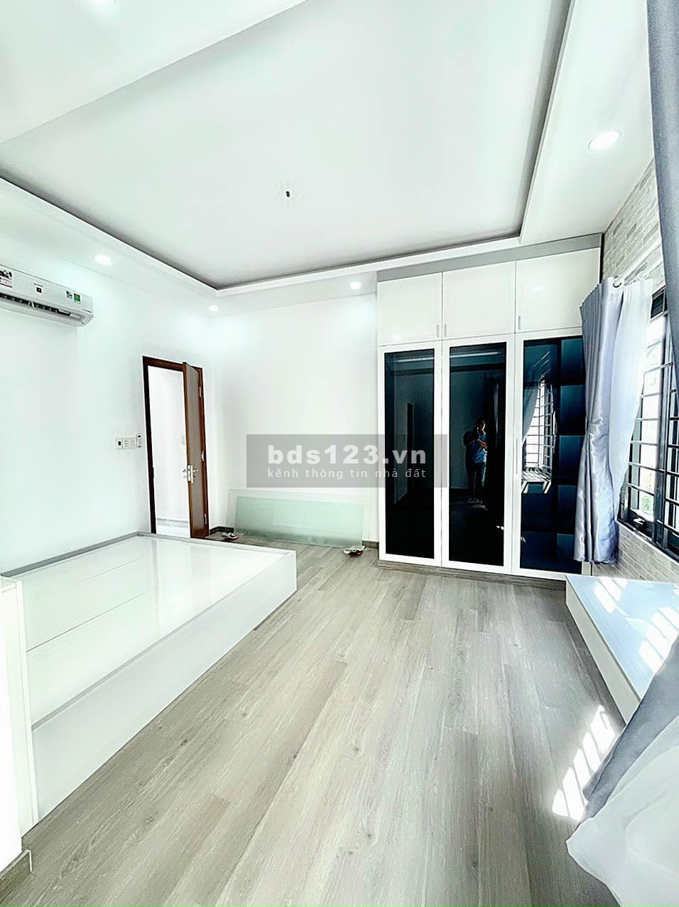 Nhà đẹp 4 tầng 6m ngang nội thất cao cấp xe hơi vào nhà Dương Cát Lợi TT Nhà Bè giá nhỉnh 6 tỷ