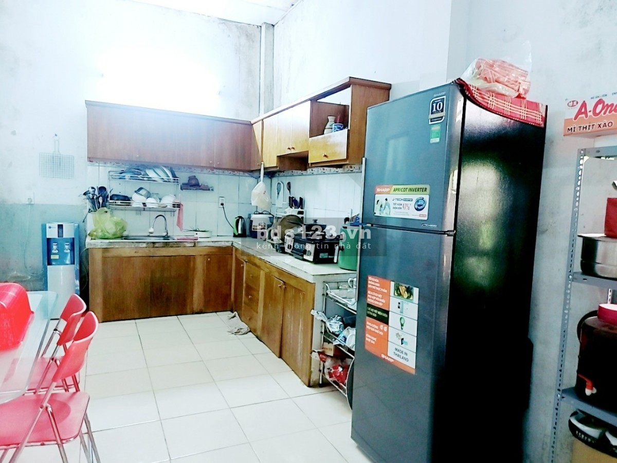 Cần bán gấp nhà lầu Thạnh Xuân Quận 12 dt 95m2 ngang 6m, giá chỉ 4 tỷ xíu, rẻ như cho