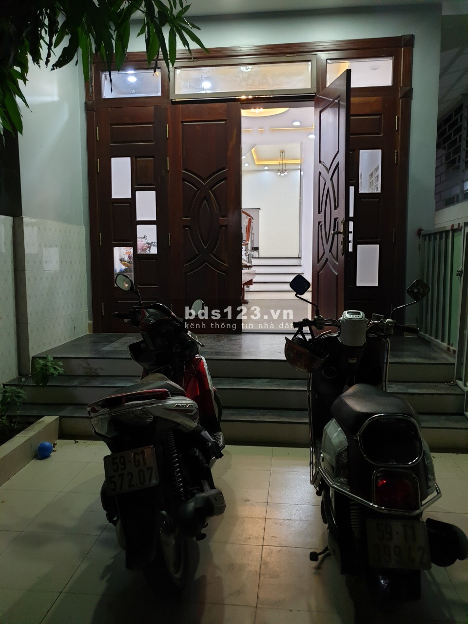 Ngộp Bank cần bán gấp 5,4x29 nhà 3 tầng giá 9,8 tỷ đang vay Bank 8,3 tỷ