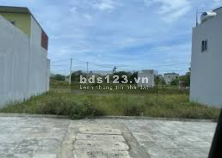 Bán lô đất gần trường tiểu học Vĩnh Thanh 2, diện tích sử dụng 135m², giá 1,5 tỷ đồng