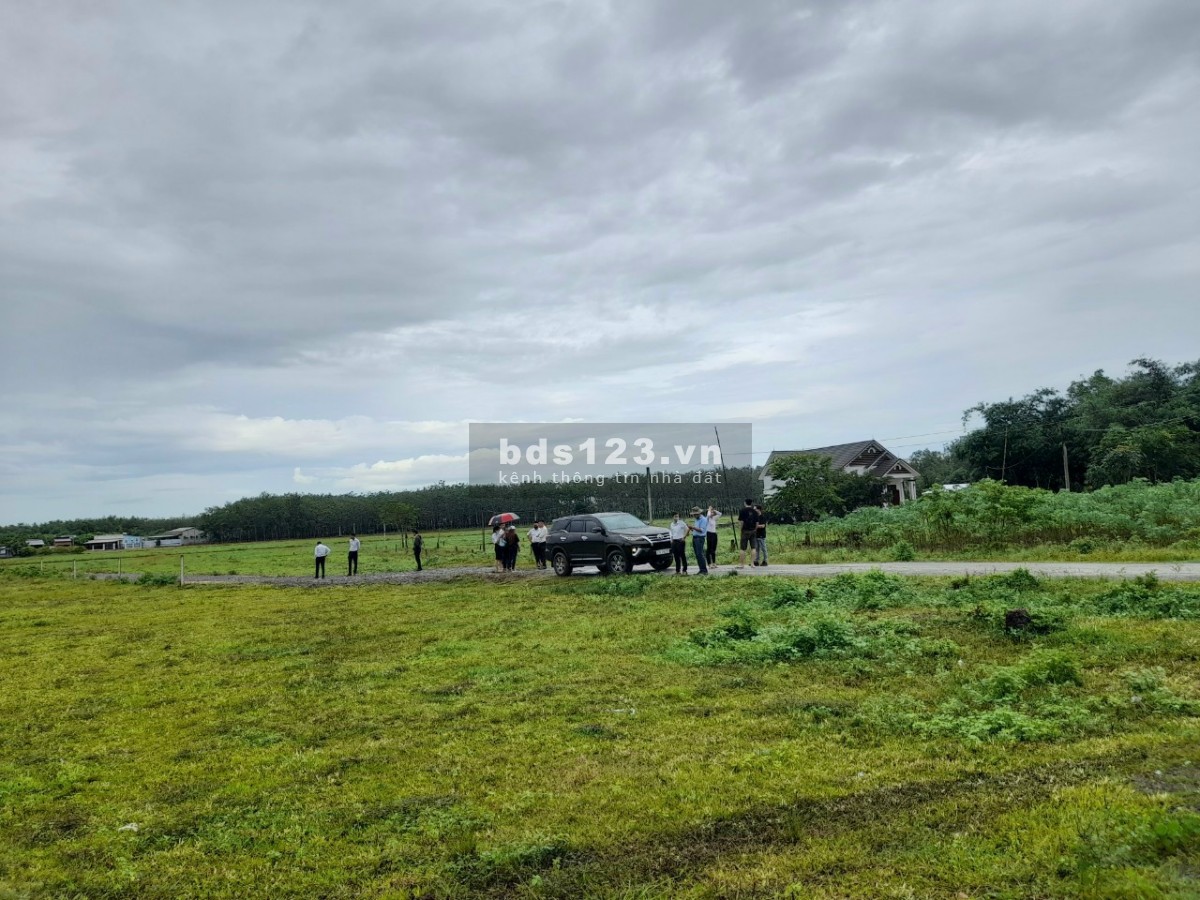 Cần ra ngay lô đất ngay Lộc Ninh, Dương Minh Châu, gần ngã 3 Đất Sét