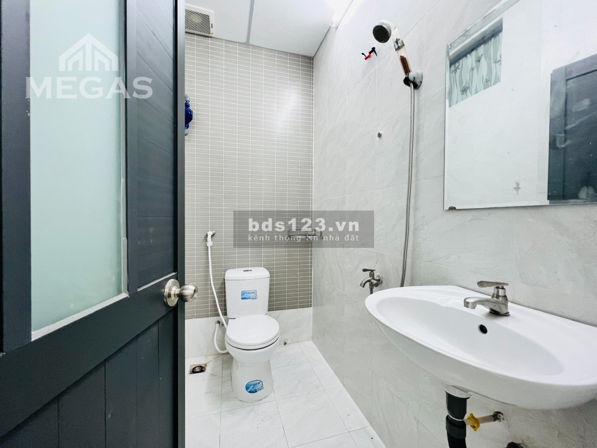 Cho thuê căn hộ mới khai trương ngay Âu Cơ, giá tốt tiện ích đầy đủ