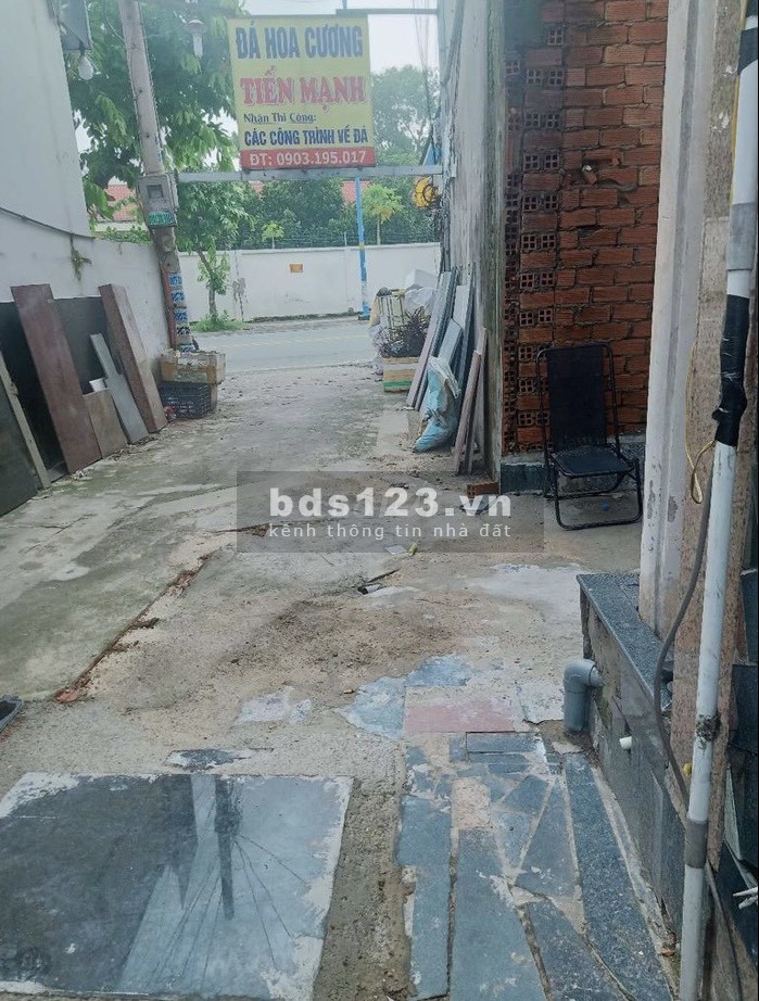 Bán biệt thự giả cổ 2 gian mặt tiền Lê Lợi Hóc Môn, lh 0982927494