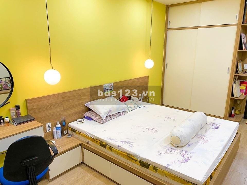 Cần bán cc Wilton Tower Bình Thạnh dtsd 98m2 3PN-2WC có sổ giá 1tỷ640