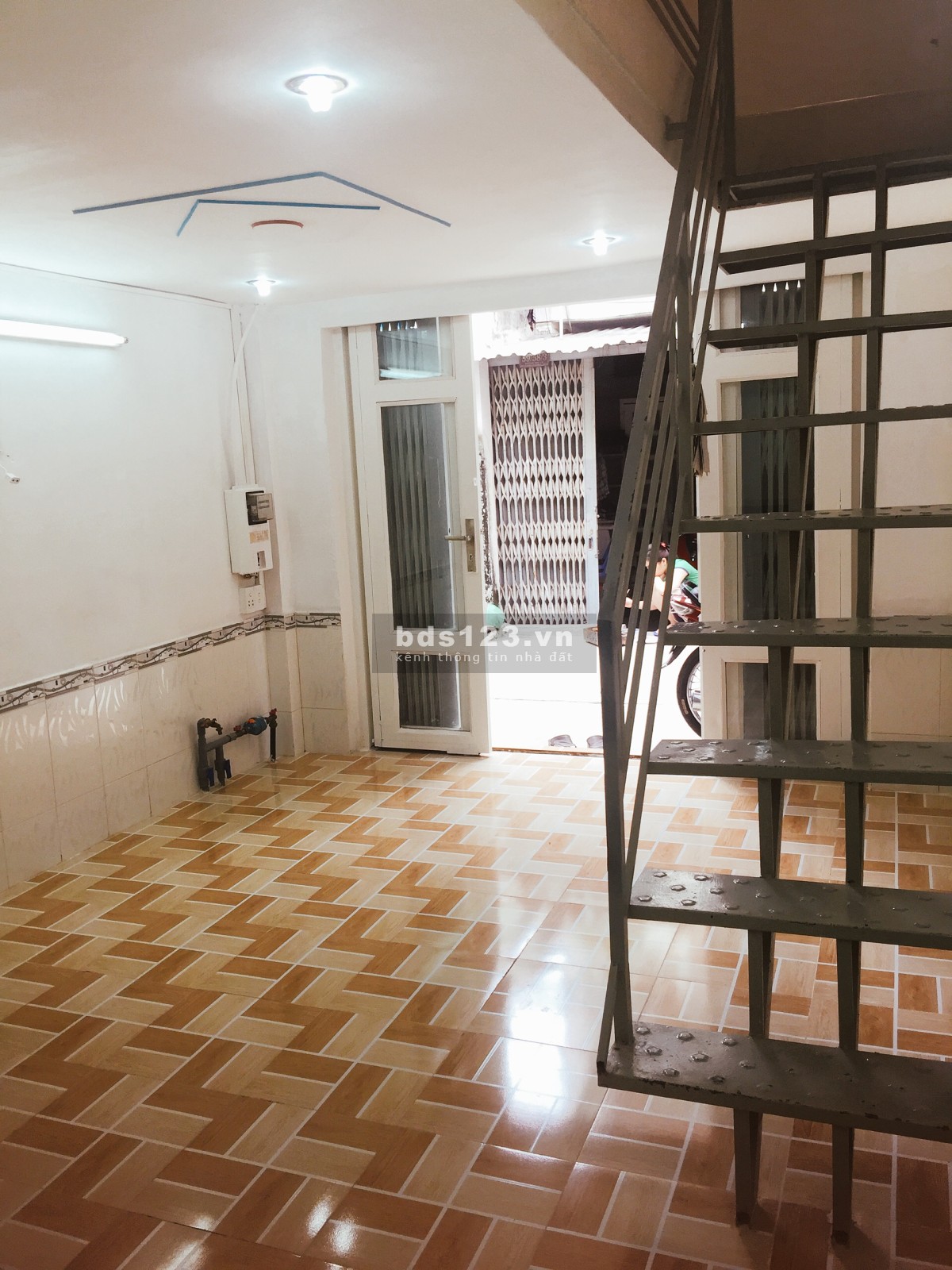 Cho thuê nhà nguyên căn 59 gần đầu đường Mã Lò, Bình Tân - Giá 4.5tr/Tháng