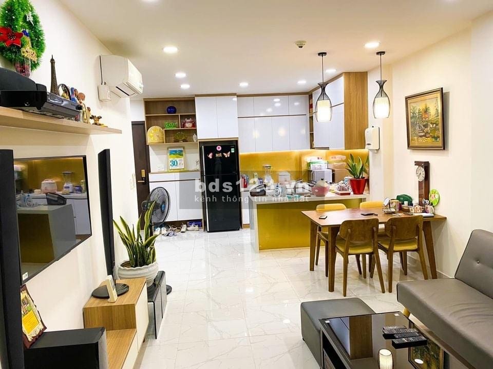 Cần bán cc Wilton Tower Bình Thạnh dtsd 98m2 3PN-2WC có sổ giá 1tỷ640