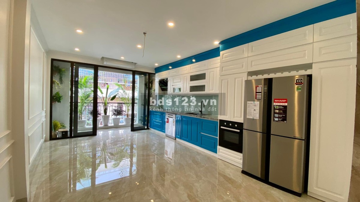 Bán nhà Hoàng cầu, ô tô tránh, phân lô bàn cờ, 74m2 x 4 tầng, mặt tiền 6.6m, 23 tỷ