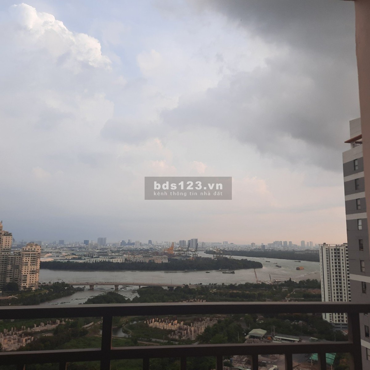 Deal hot! 2PN THE SUN AVENUE view nhìn Đảo Kim Cương, gần trung tâm, giá cực tốt chỉ 4.350 tỷ