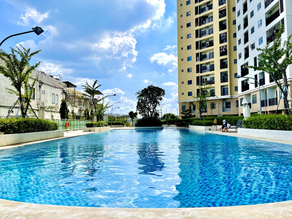 Chính chủ cần bán căn hộ 2 pn, 2wc dt 68m2 ở cc Centum Wealth giá chỉ 2.2 tỷ NTCB cao cấp