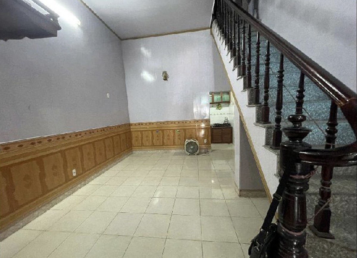 Bán nhà Nguyễn Văn Cừ, Long Biên 73m2 x 2T, 3.5 tỷ, nhà hiếm trong tầm giá