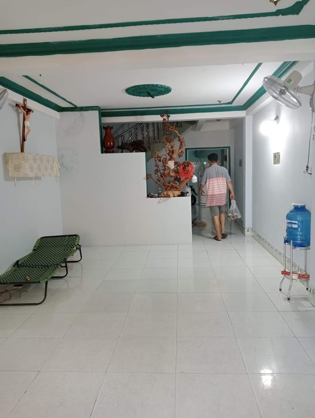 Chính r cần bán nhà đường Phan Anh Bình Tân, giáp Tân Phú, dtsd 4x15 2 tầng hẻm xe hơi 5m