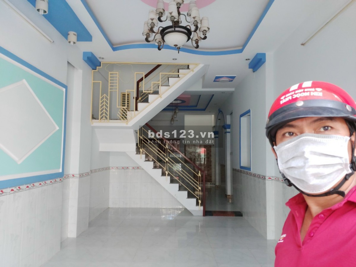 Bán nhà MT đường Tân Chánh Hiệp 05 quận 12, DT 60m² x 3 tầng giá chỉ 5,2 tỷ đồng