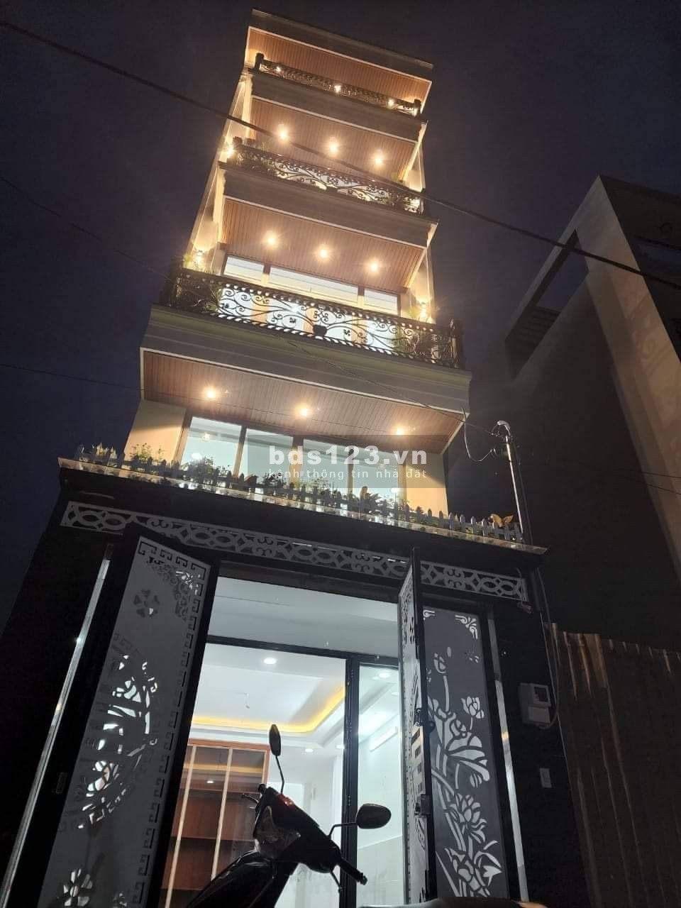 Bán Nhà Phố Siêu Víp Lê Đức Thọ diện tích hơn 50m² giá chỉ 5 tỷ