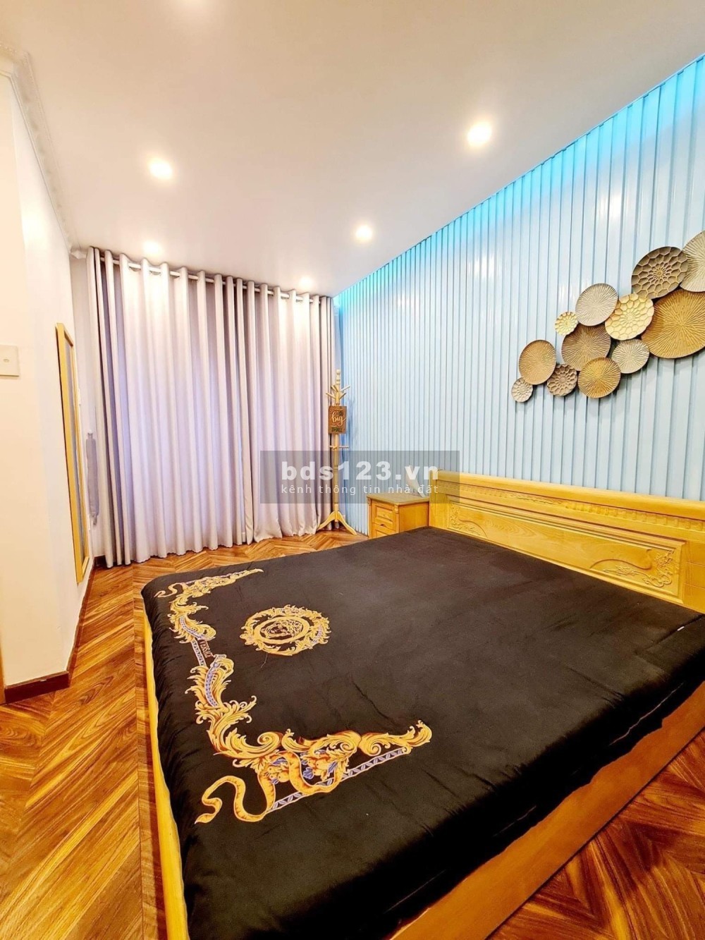 Bán gấp nhà Nguyễn Ngọc Lộc, Quận 10 40m2, 3 tầng giá chỉ 4 tỷ 700