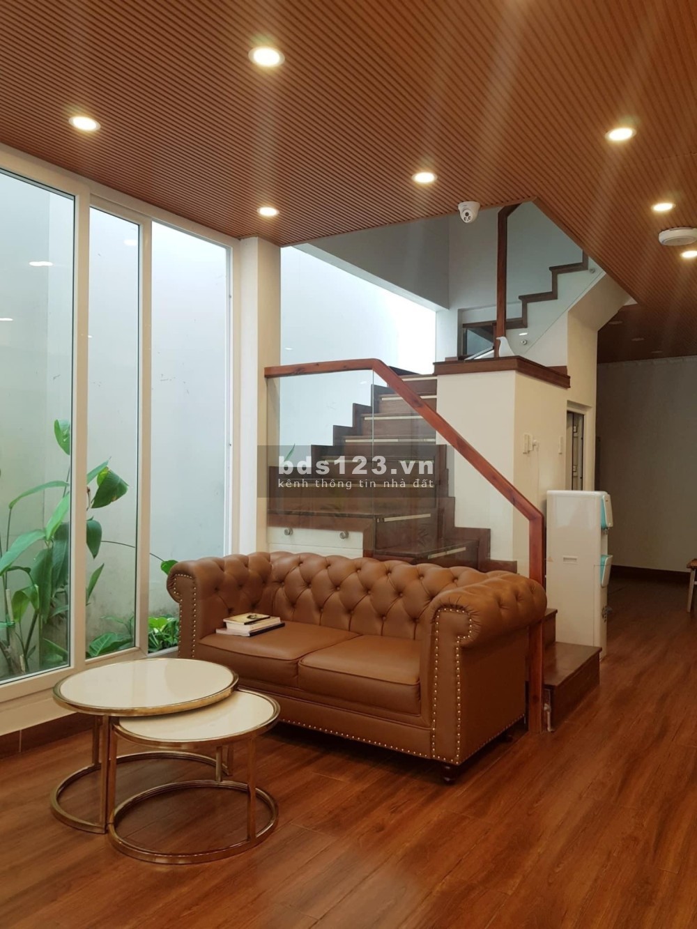 Bán gấp nhà Nguyễn Ngọc Lộc, Quận 10 40m2, 3 tầng giá chỉ 4 tỷ 700