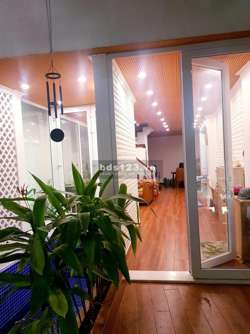 Bán gấp nhà Nguyễn Ngọc Lộc, Quận 10 40m2, 3 tầng giá chỉ 4 tỷ 700