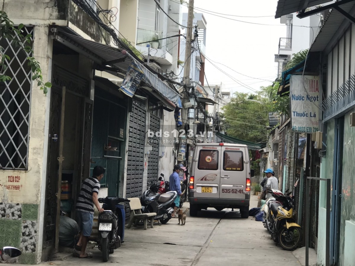 Hàng Khủng Lê Trọng Tấn Bình Tân Giáp Tân Phú Ngang Khủng 8m(105m2) XD 4-5 Tầng nhỉnh 5 tỷ.