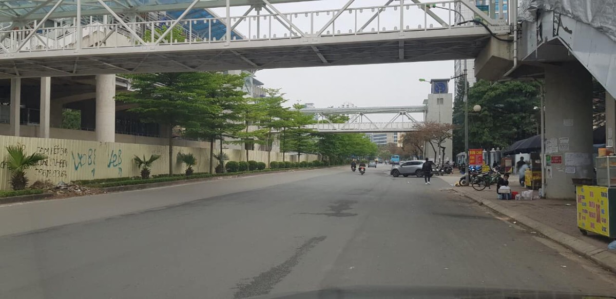 Bán nhà phân lô ô tô đỗ cửa hàng xóm đại học giao thông Vận Tải, trung tâm 3 Quận, 4 tầng giá tốt