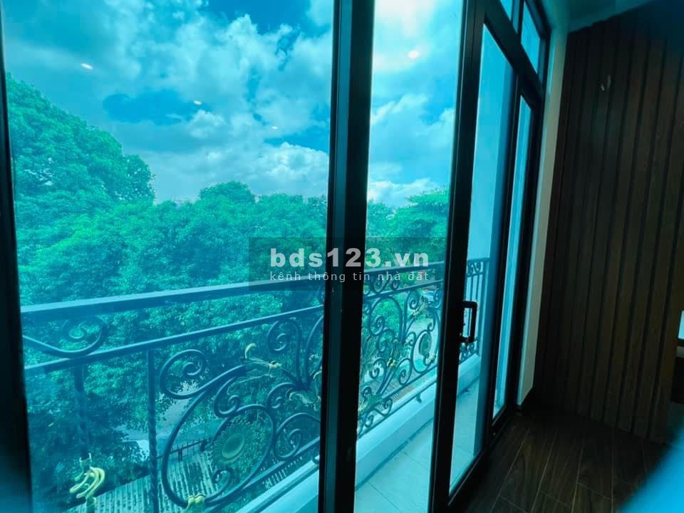 NHANH THÌ CÒN! Hoa hậu giữa Phạm Văn Đồng có thang máy, hồ cá chỉ 6 tỷ, DT 64mx5t, mt 5.2m