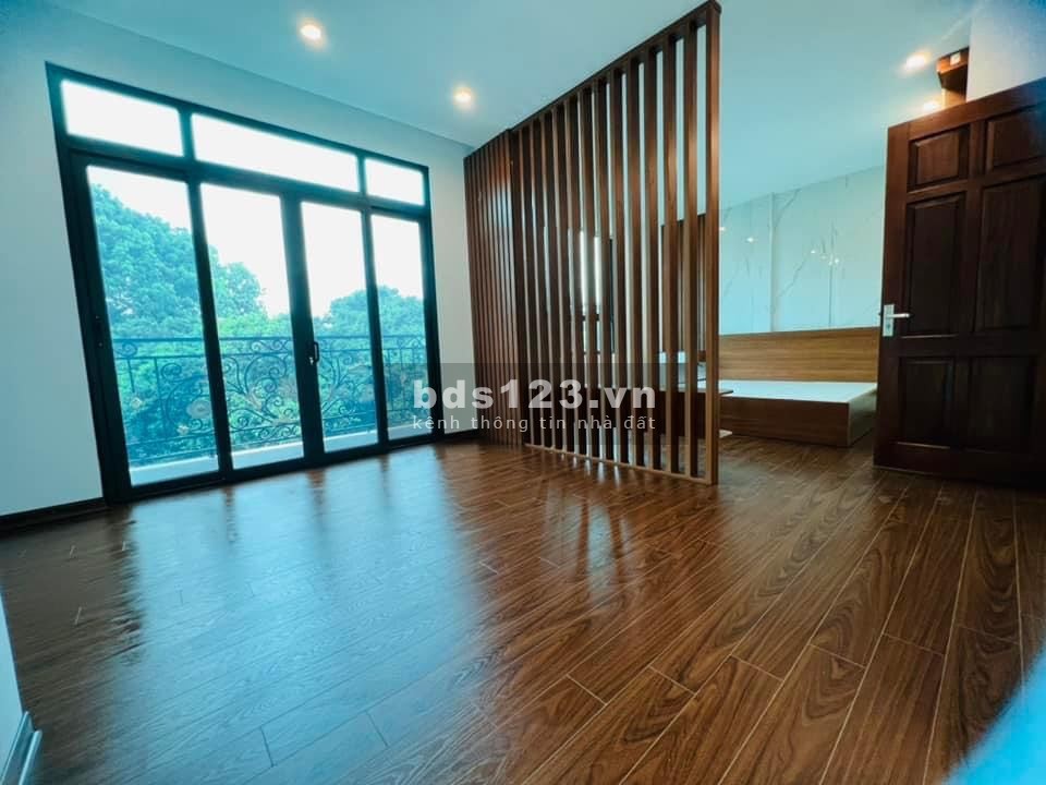 NHANH THÌ CÒN! Hoa hậu giữa Phạm Văn Đồng có thang máy, hồ cá chỉ 6 tỷ, DT 64mx5t, mt 5.2m