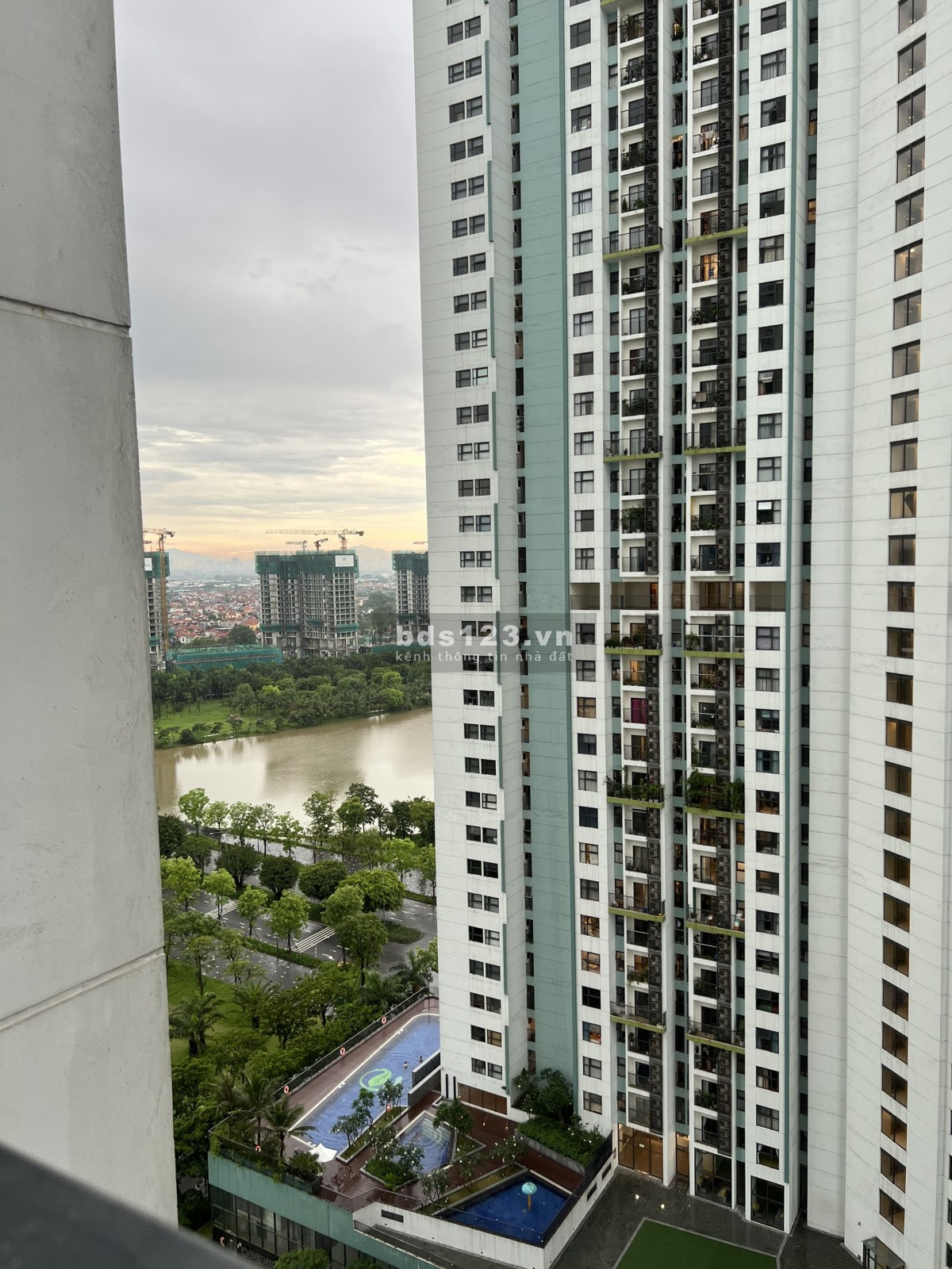 Cần bán 1 ngủ tòa lake giá 1.5xx bao phí tốt nhất thị trường Lh 0961694919