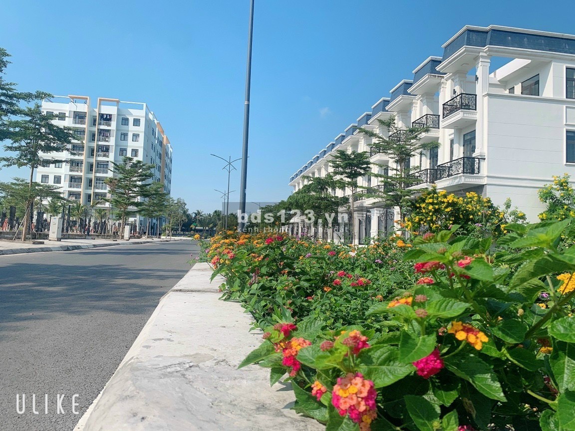 Bán lô đất nền đã có sổ tại đường Lê Hồng Nhi liên hệ 0978372988
